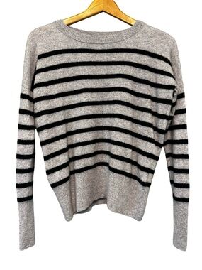 Tahari 100% 2 Ply Cashmere Sweater SZ Small Black Gray Stripe Winter Chic Casual